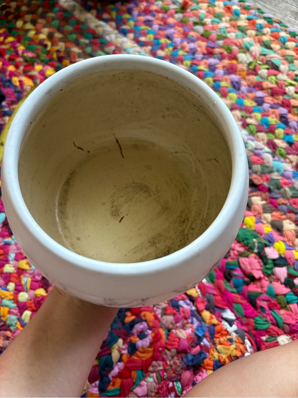 MARBLE-ESQUE CERAMIC PLANTER POT - Picture 2 of 4
